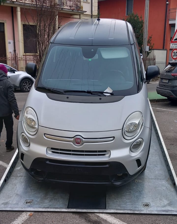 Auto rubata senza assicurazione sequestrata dalla Polizia Locale