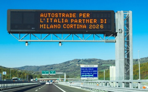 Autostrade per l’Italia a fianco dei Giochi olimpici e paralimpici invernali di Milano Cortina 2026: al via la campagna “Quanta strada abbiamo fatto insieme”