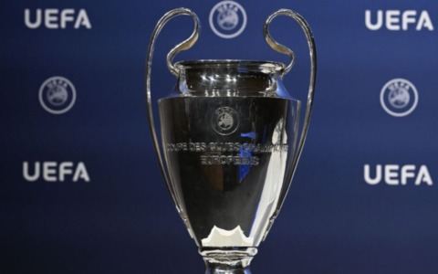 Champions League: tre italiane ai playoff, Napoli eliminato