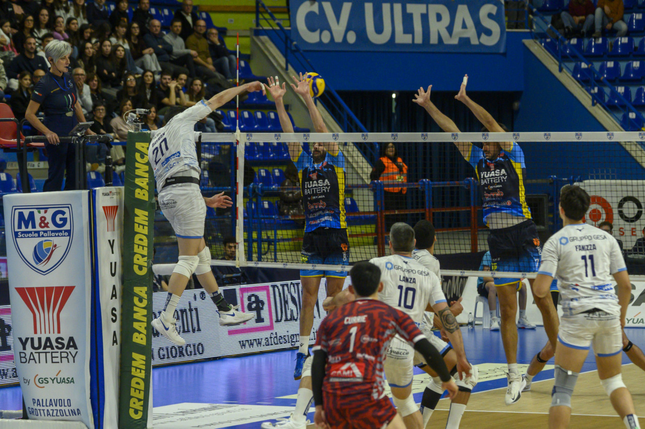 Cisterna cede 3 a 2 contro Grottazzolina. In fanalino di coda si avvicina