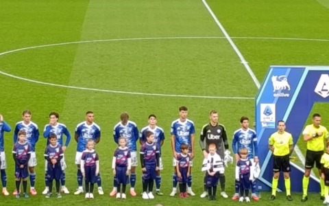 Per il Como 1907 tempo di brindisi, sabato aprirà il 2026 ospitando l’Udinese: arbitrerà Arena