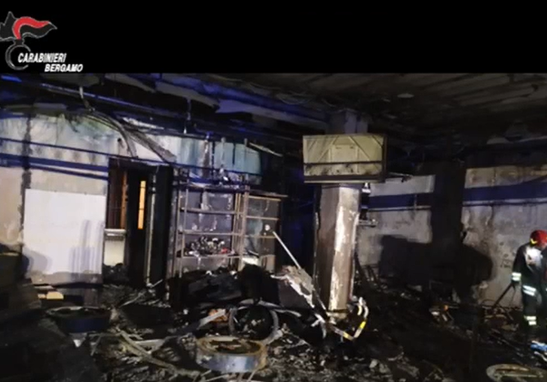 Condannati per il rogo a Rogno del 2024 l’esecutore e il complice. Catturato a Tunisi il mandante