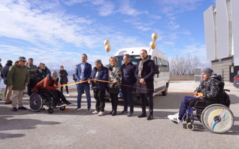 Consegna del mezzo “Sali a Bordo – in viaggio con l’inclusione” per il servizio di mobilità sociale della cooperativa Daconia