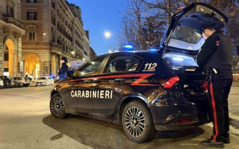 Controlli a Termini, due arresti e chiusura di esercizi commerciali