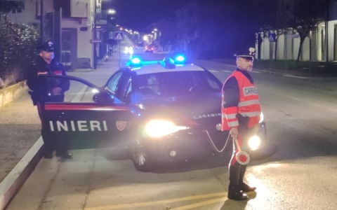 Controlli dei carabinieri di Verbania: due arresti e quattro denunce
