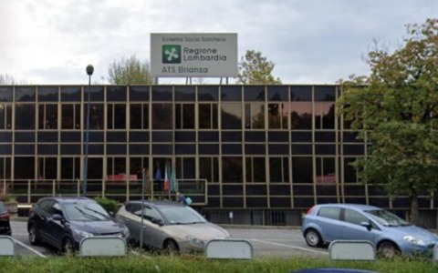 Controlli in uno stabilimento: pandori e prodotti dolciari non conformi sequestrati da Ats Brianza