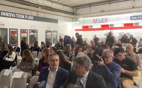 «Dal banco di scuola alla fabbrica del futuro»: quando l’impresa si fa ponte per i giovani