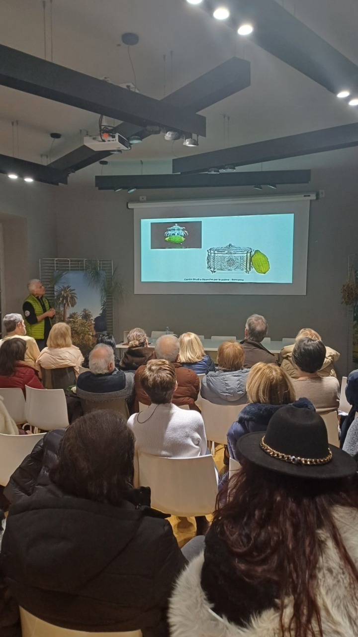 Dal lulav alla Rosa Bianca: simboli di resistenza e memoria al Floriseum di Sanremo