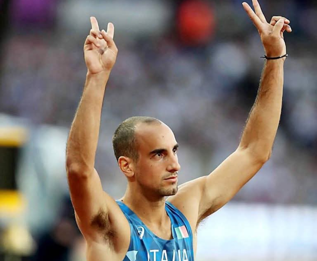 Davide Re tedoforo per Milano-Cortina. I genitori: “Che la fiamma alimenti i giovani come ha fatto con te”