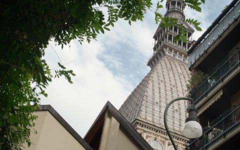 Domani la fiamma olimpica passerà davanti alla Mole Antonelliana
