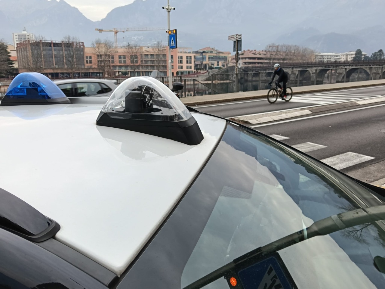 Donna salvata dall’acqua a Malgrate