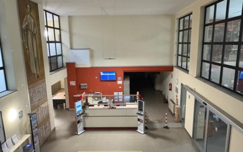 Fratelli d’Italia contro il (proprio) sindaco: “Non deve vendere Spazio città”