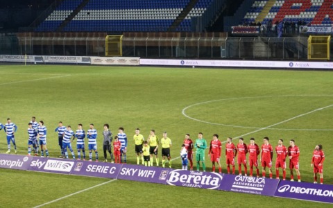 Giana, sei uno spettacolo: Pro Patria umiliata 4-0 allo Speroni