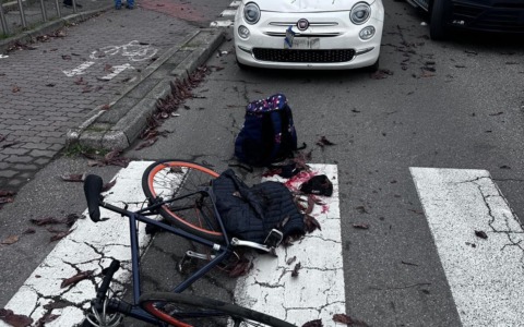 Giovane investito da un’auto finisce in ospedale