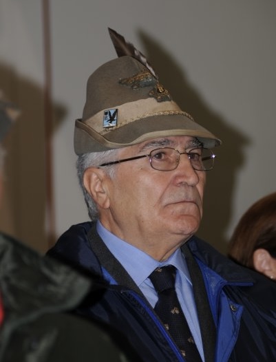 Gli alpini piangono Vittorio Mucci