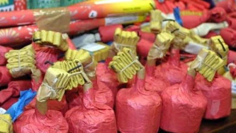 Gli esplode un petardo in mano, muore dissanguato