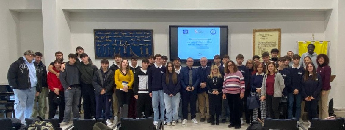 Gli studenti dell’Istituto nautico G. Caboto supportano la candidatura della città a Capitale italiana del mare