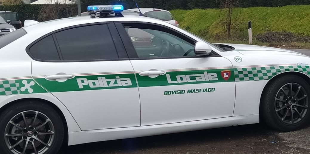 Guidava senza patente, inseguito e sanzionato