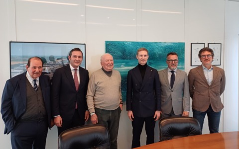 Il Presidente del Consiglio regionale in visita alla ZinCol Lombarda