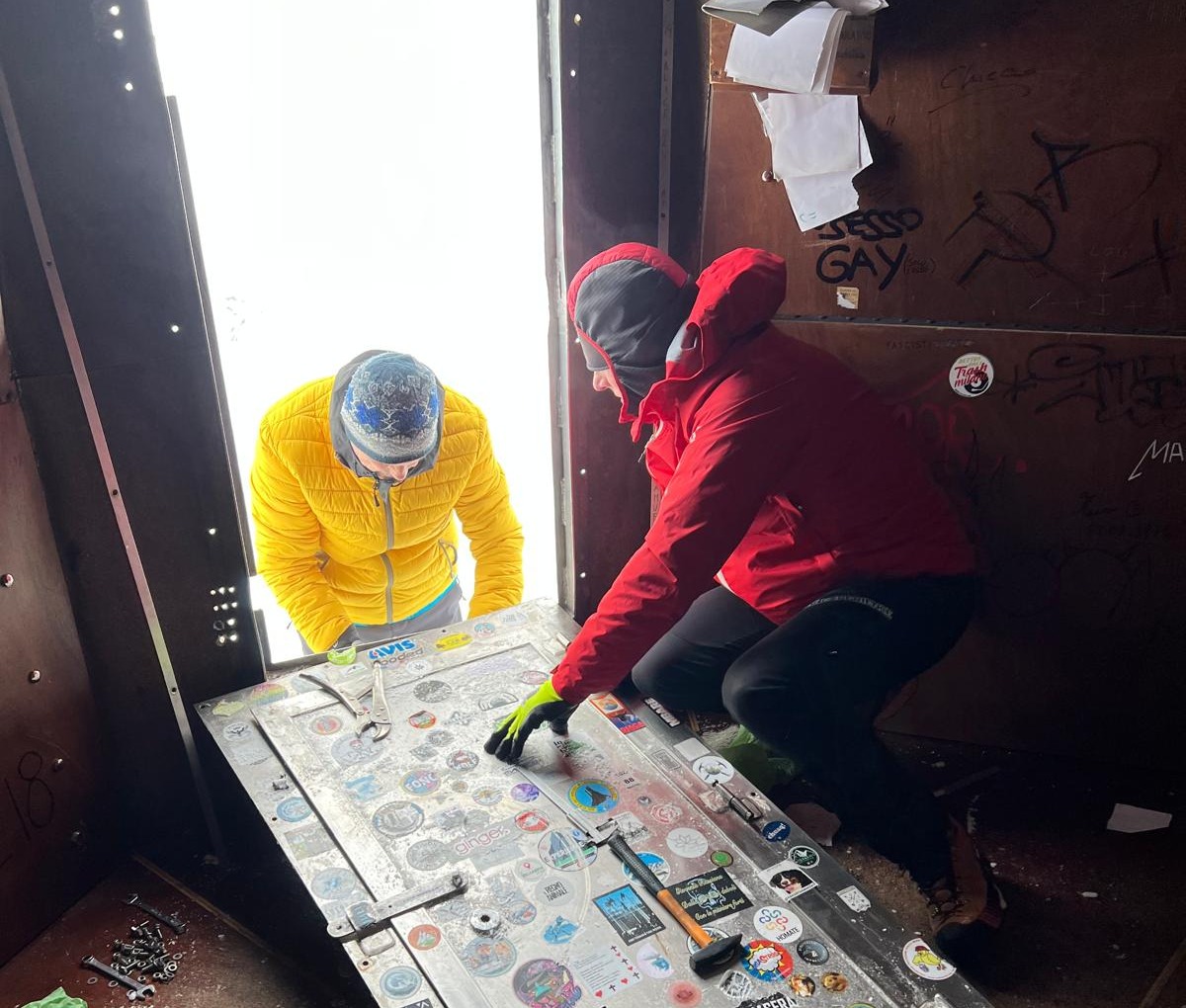 Intervento al Bivacco Ferrario: un gesto concreto di amore per la montagna