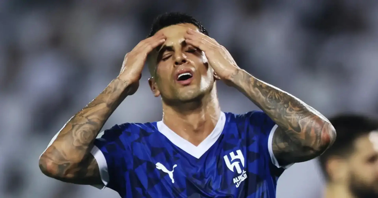 Inzaghi silura Cancelo: il terzino dell’Al Hilal non registrato in rosa