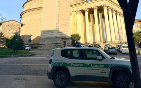 Irregolarità amministrative, multato un negozio di alimentari