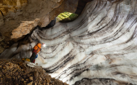 La mostra “Ghiacciai nascosti” al Museo di Storia Naturale per l’Olimpiade culturale di Milano-Cortina 2026