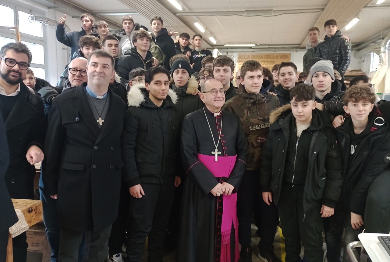 L’Arcivescovo Delpini alla festa per i 70 anni dei Salesiani di Arese