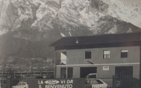 L’Autosalone Simoncini, 40 anni di attività e due generazioni