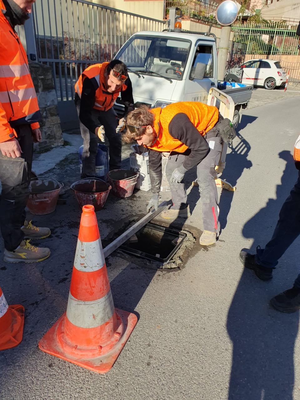 Lavori di segnaletica e messa in sicurezza effettuati dalla squadra di Pronto Intervento