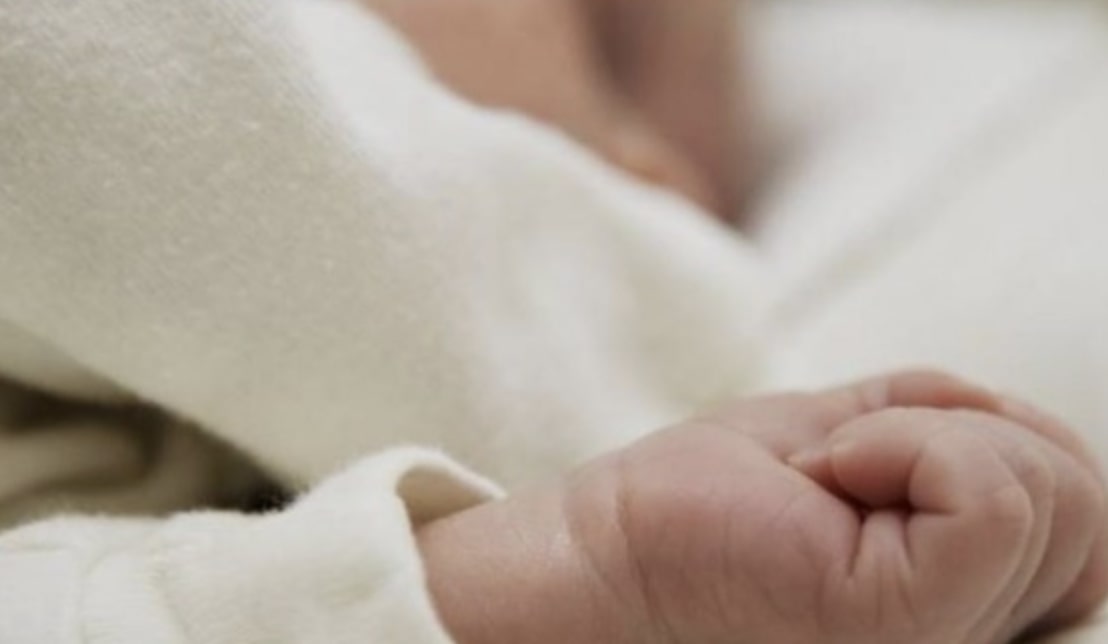 Leonardo è il primo bebè nato nel 2026 a Brescia