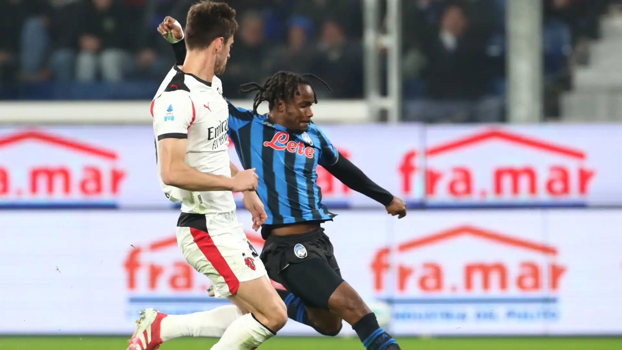 Lookman-Fenerbahce, accelerata improvvisa. Napoli pista fredda