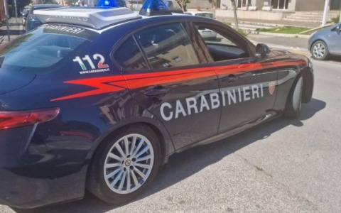 Maltrattamenti in famiglia, arrestato un uomo di 27 anni