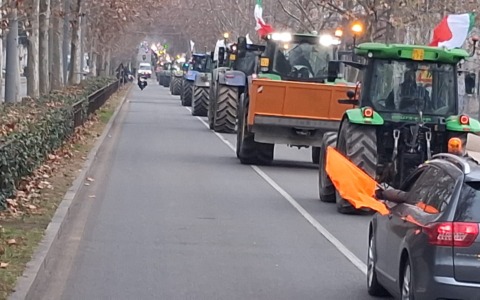 Mobilitazione a Milano contro il Mercosur: presenti anche gli agricoltori piemontesi