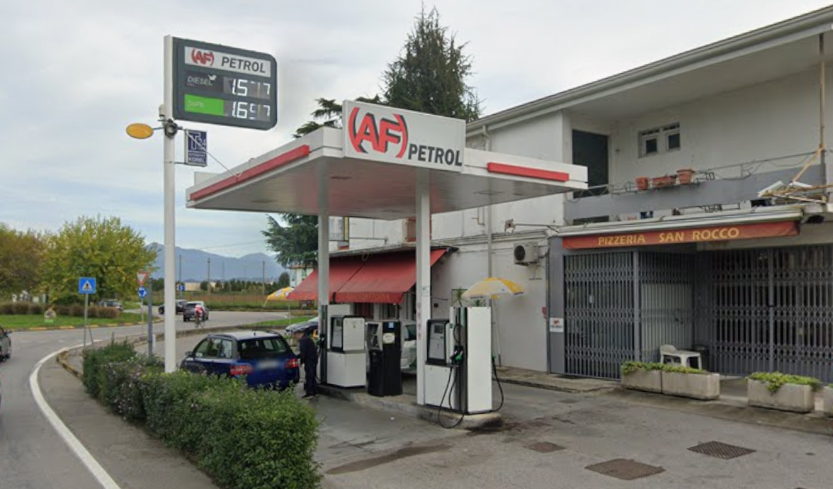 Motori in blocco dopo aver fatto rifornimento: colpa di un carico di gasolio irregolare