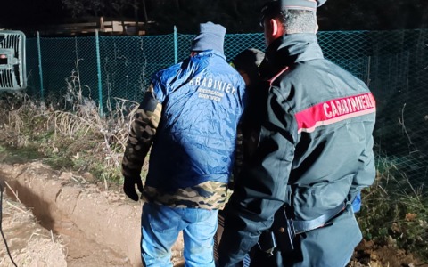 Ossa affiorano da un campo tra Adro e Palazzolo: si tratta di resti umani