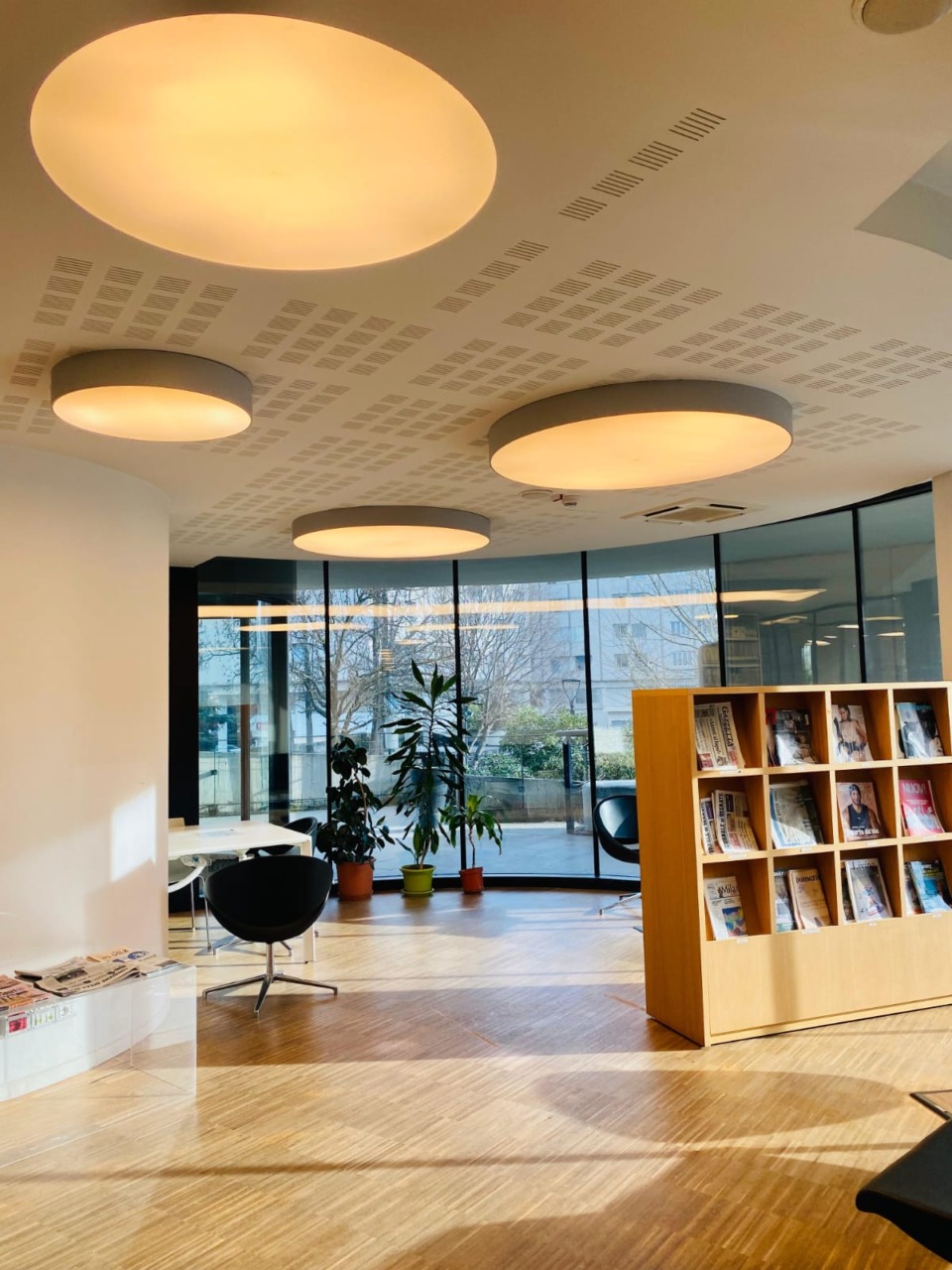 Più luce e meno consumi con il relamping della biblioteca