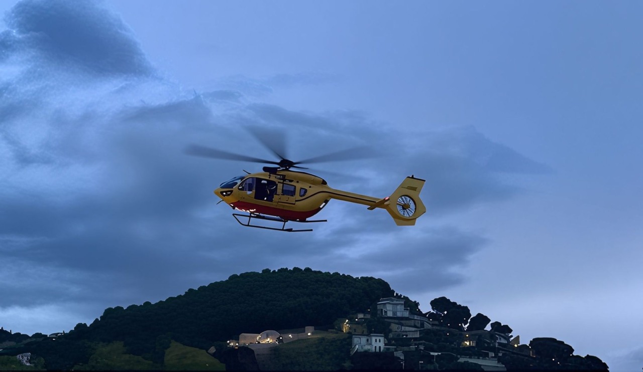 Precipita dal secondo piano, grave un 70enne a Pigna