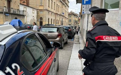 Ricettazione, furti e reati contro il patrimonio: in tre finiscono in carcere