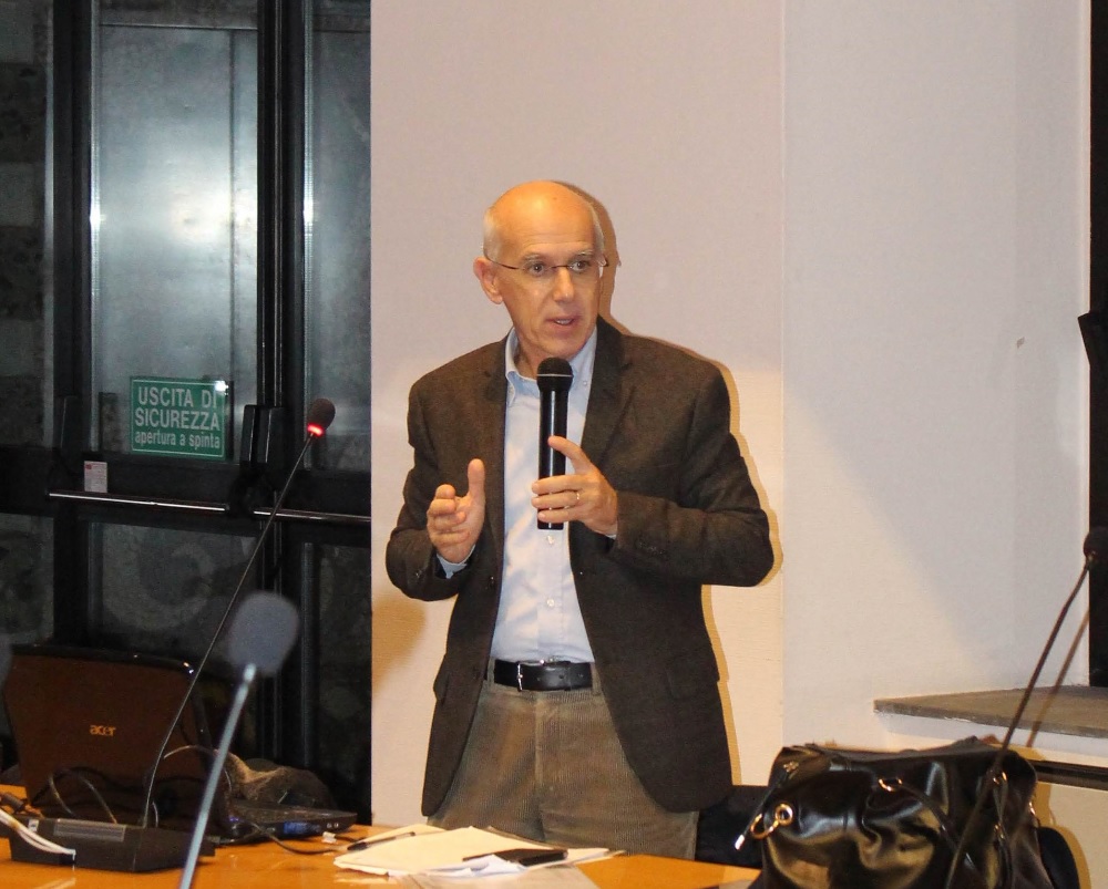 Sanità pubblica e privata a confronto, conferenza con Vittorio Agnoletto