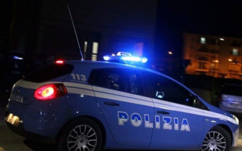Spacciatore in fuga aggredisce agente della Polizia. Arrestato