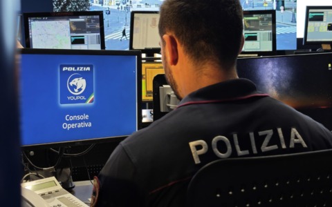 Spaccio di droga tra negozi, auto ed abitazioni, 6 arresti ed 1 denuncia