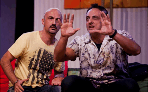 “Taxi per due” una commedia di equivoci e risate al Teatro San Paolo di Rivoli