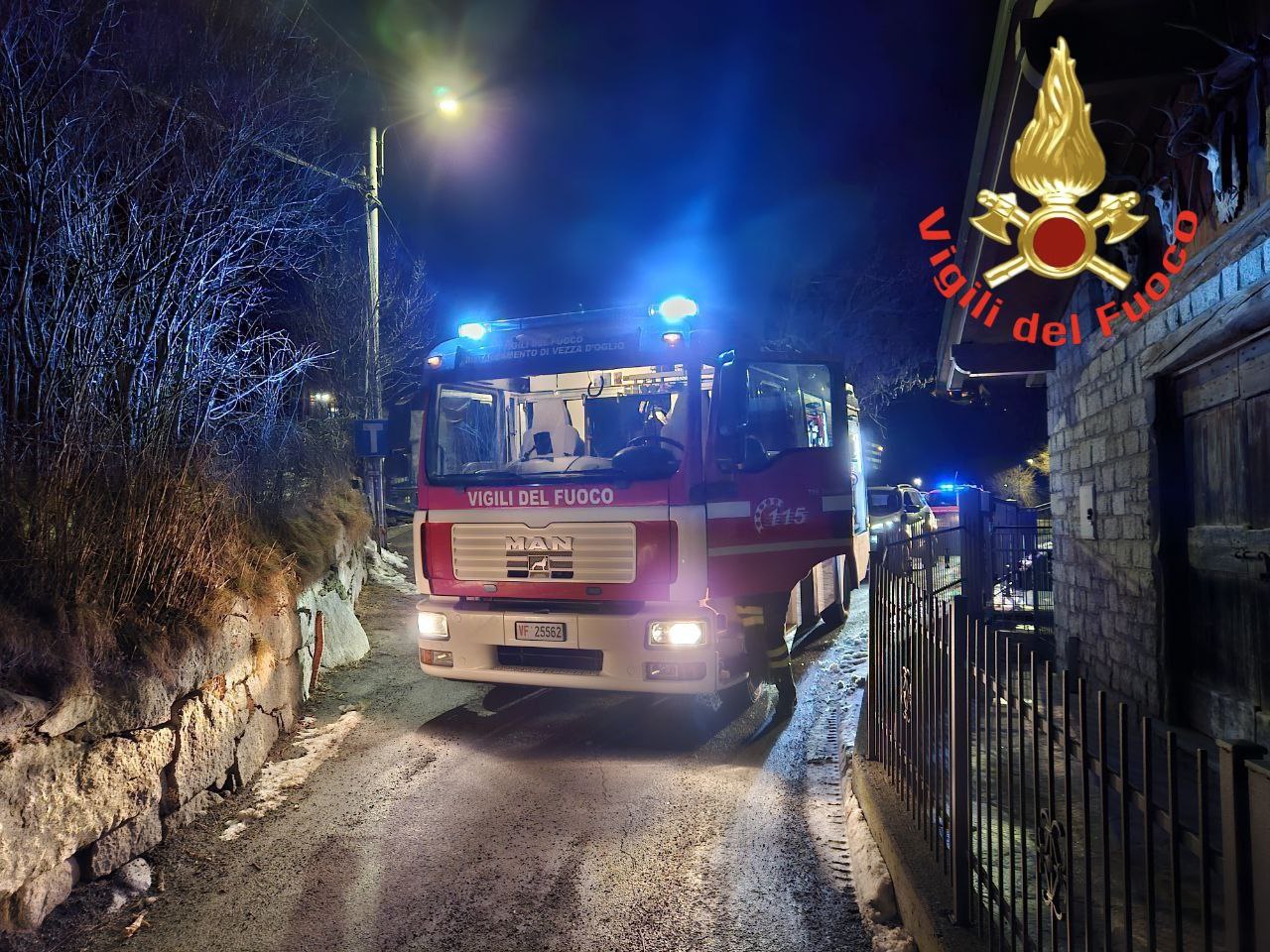 Temù: scatta l’allarme incendio ma era solo il vapore di una caldaia