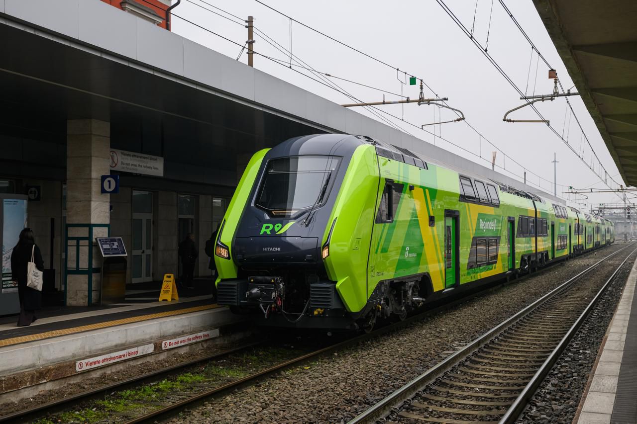 Trenitalia: nuovo treno elettrico a doppio piano sulla linea Torino-Milano