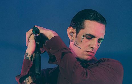 Achille Lauro lancia la sua “Fondazione Madre” per i ragazzi in difficoltà