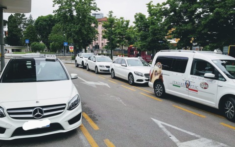 Ancora scintille tra Comune di Bergamo e tassisti: il Consorzio boccia il potenziamento temporaneo del servizio