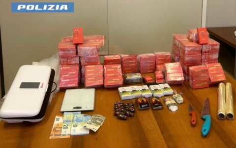 Appartamento preso in affitto e trasformato in deposito di droga a Casal de’ Pazzi