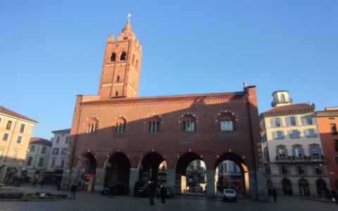 Arengario, lettera delle associazioni al sindaco: “Confronto sull’ascensore”