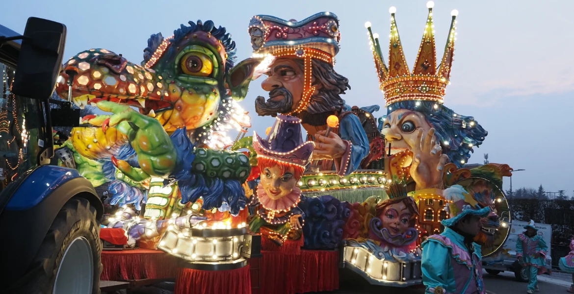 Carnevale 2026 a Vicenza: sfilata di carri, musica e animazione in viale Mazzini